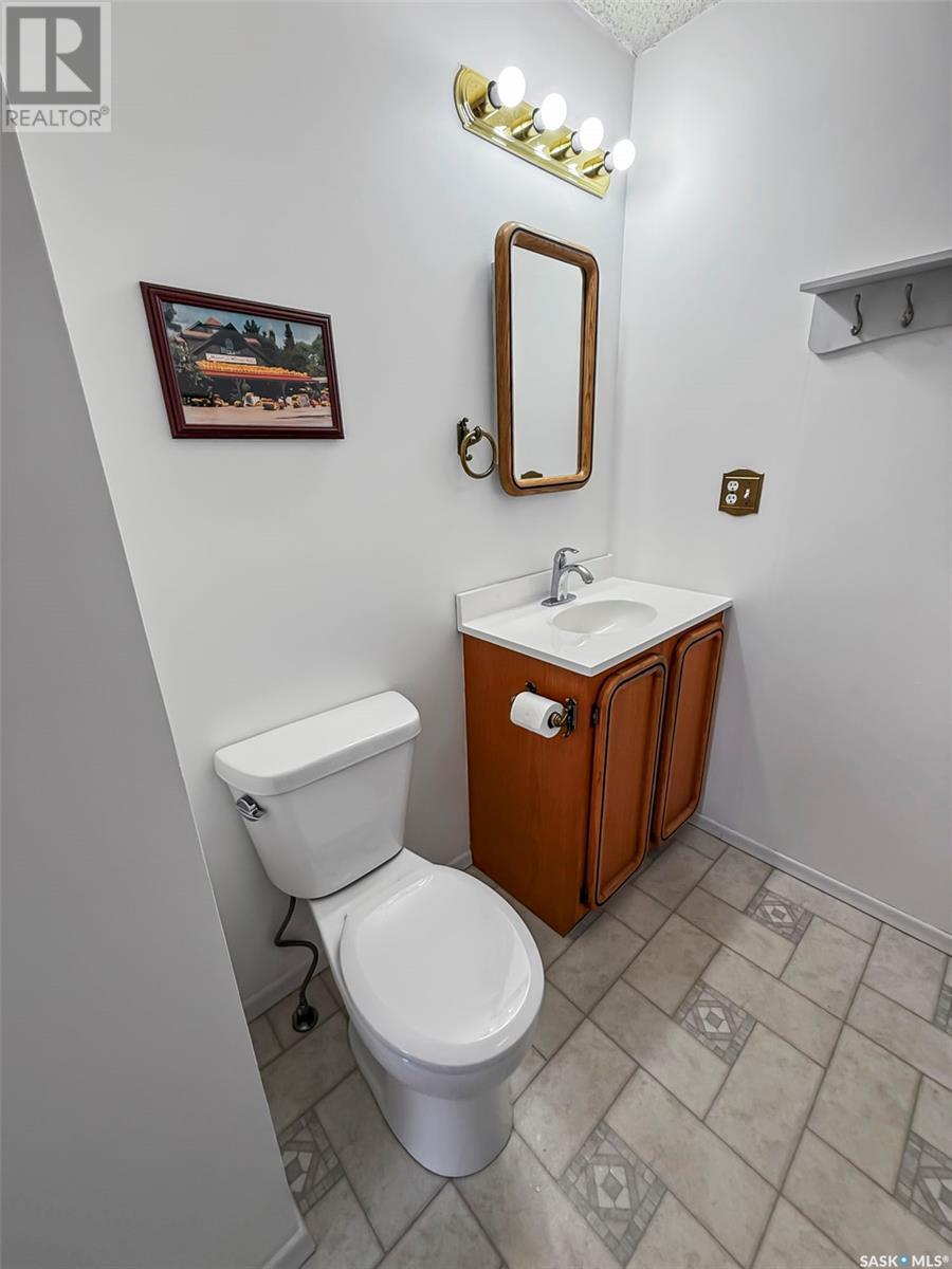 Single Family House for Sale in  th AVENUE NE Swift Current 