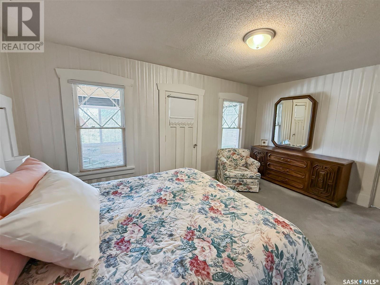 Single Family House for Sale in  th AVENUE NE Swift Current 