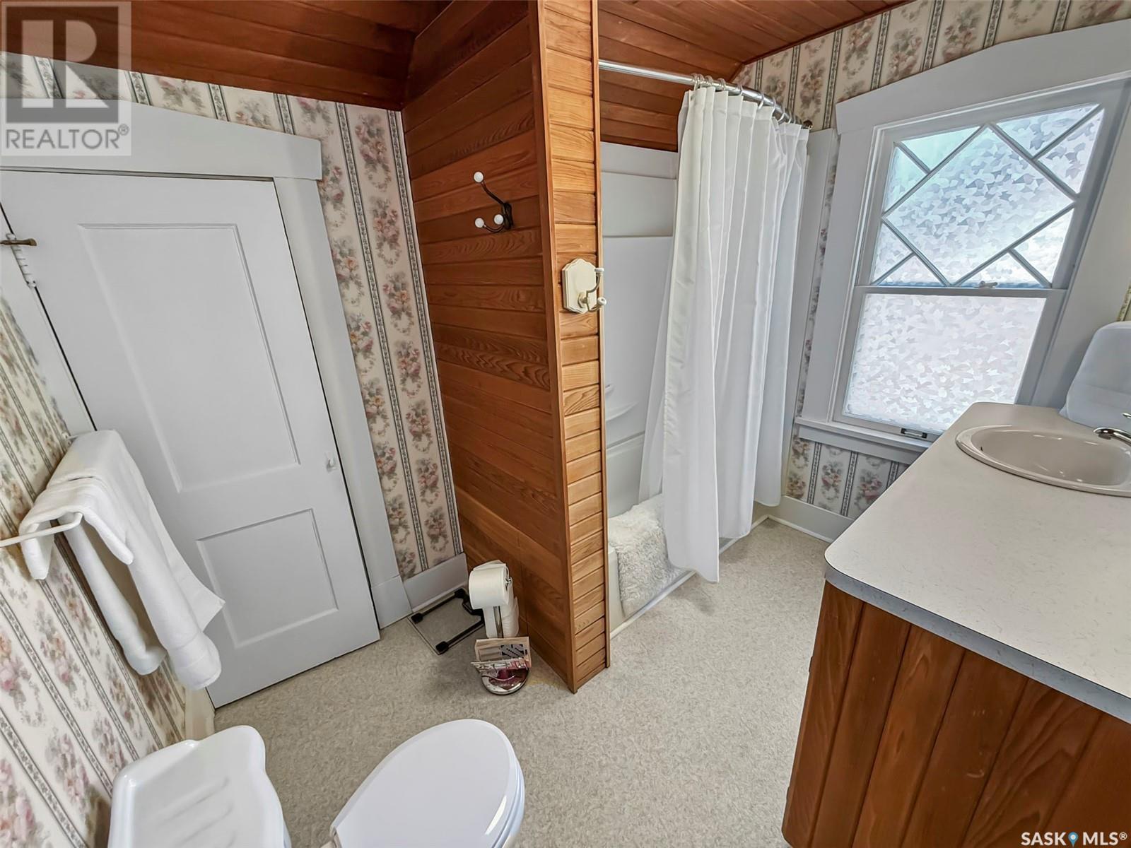 Single Family House for Sale in  th AVENUE NE Swift Current 