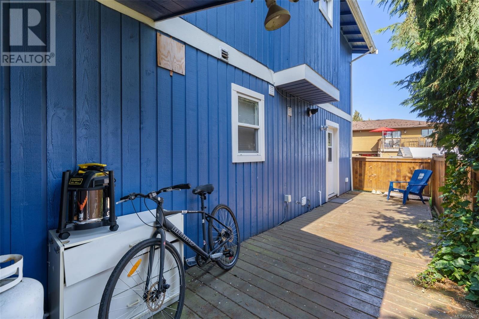  798 Cecil Blogg Drive, Colwood