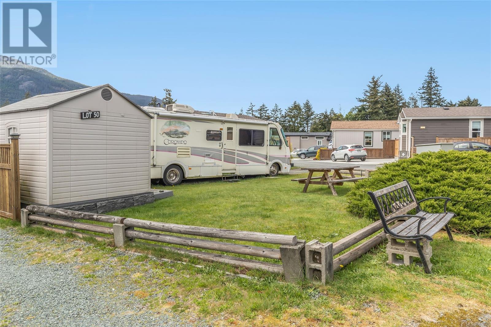 Photo 5 of 2131 Henderson Lake Way, Nanaimo BC