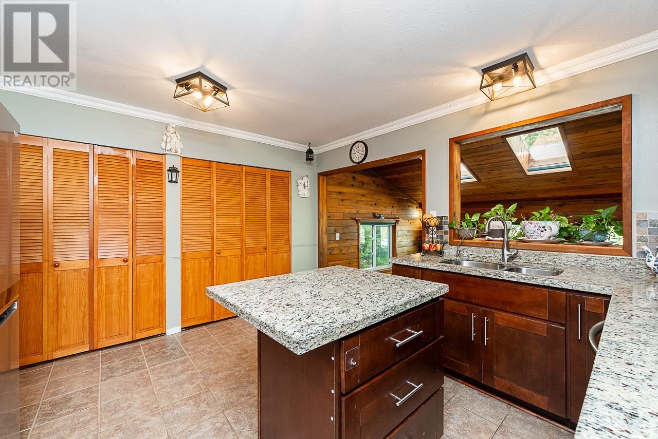 19519 115A AVENUE, Pitt Meadows real estate listing R2993060