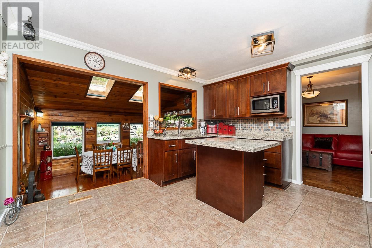 19519 115A AVENUE, Pitt Meadows real estate listing R2993060