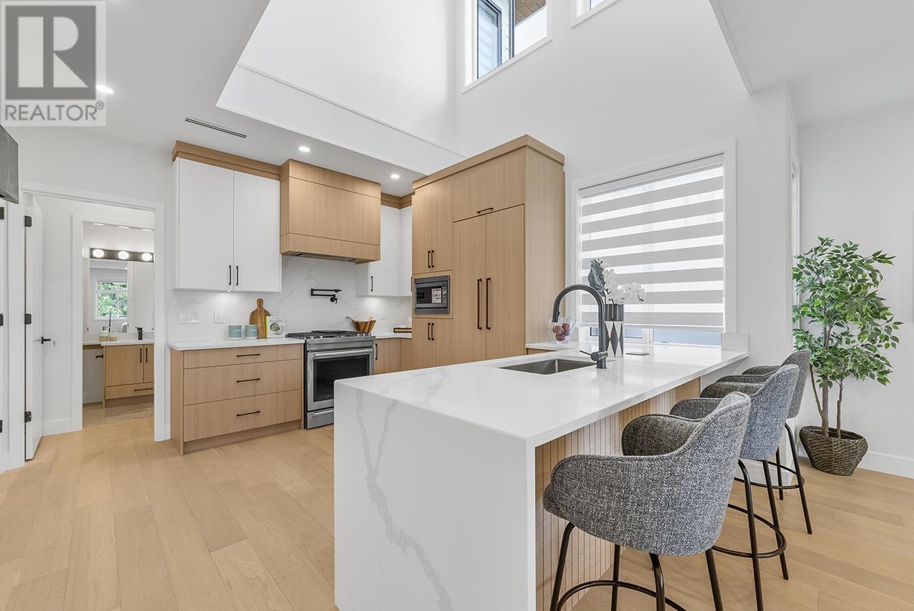 7588 2ND STREET, Burnaby