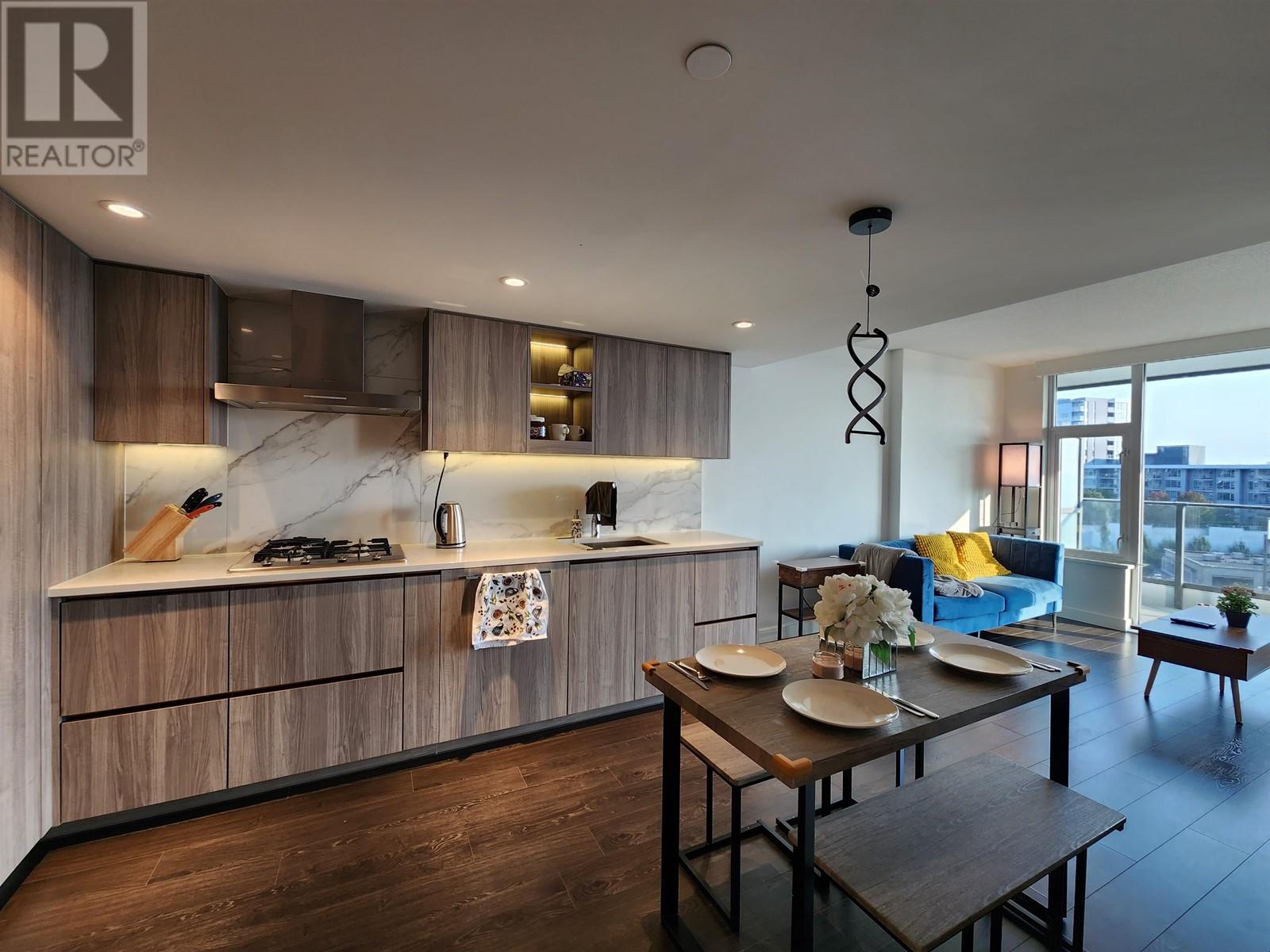 #705-8555 CAPSTAN Way, Richmond