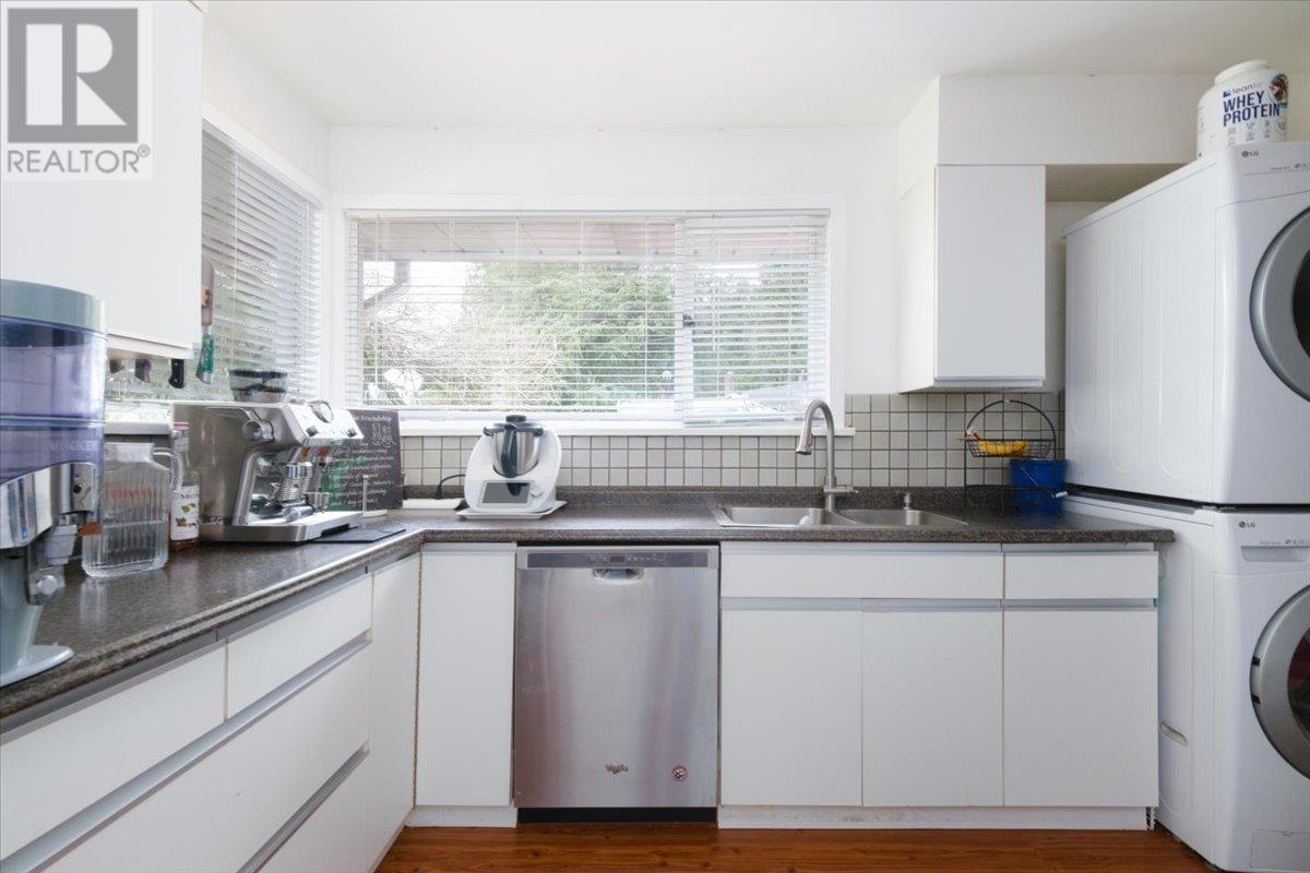 3001 PAISLEY ROAD, North Vancouver real estate listing R2971008
