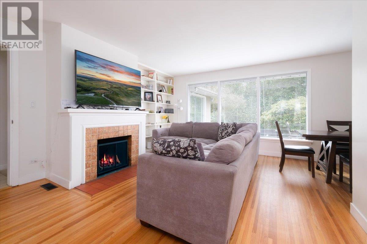 3001 PAISLEY ROAD, North Vancouver real estate listing R2971008