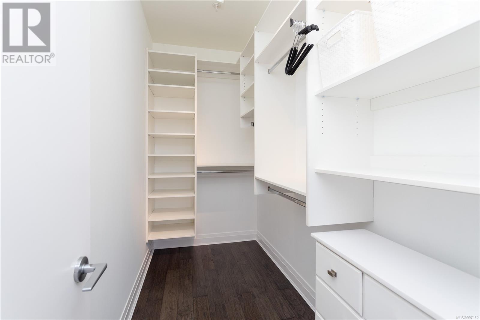 415 1145 Sikorsky Road, Langford
