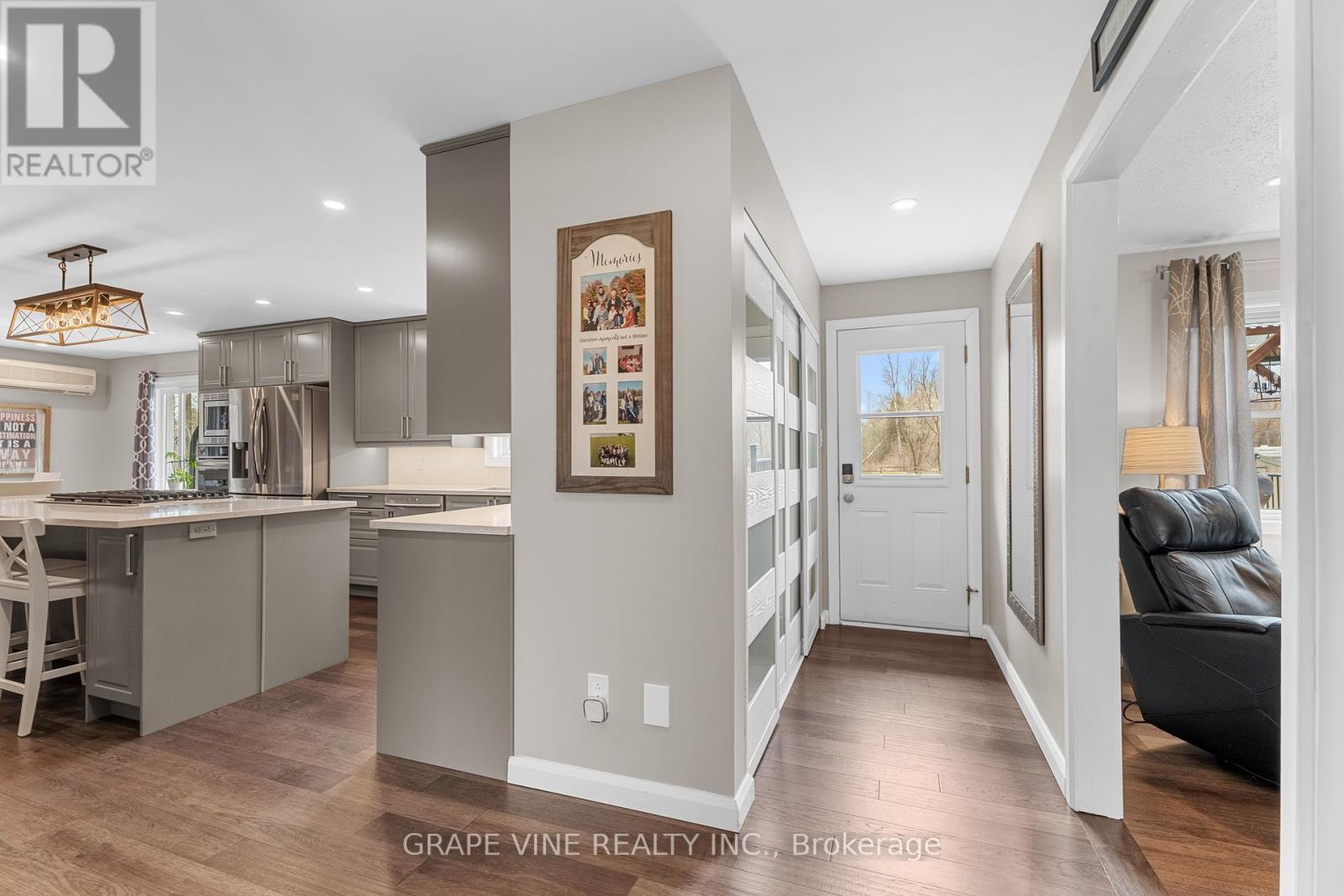 Photo 18 of 2021 Des Pins Street, The Nation ON