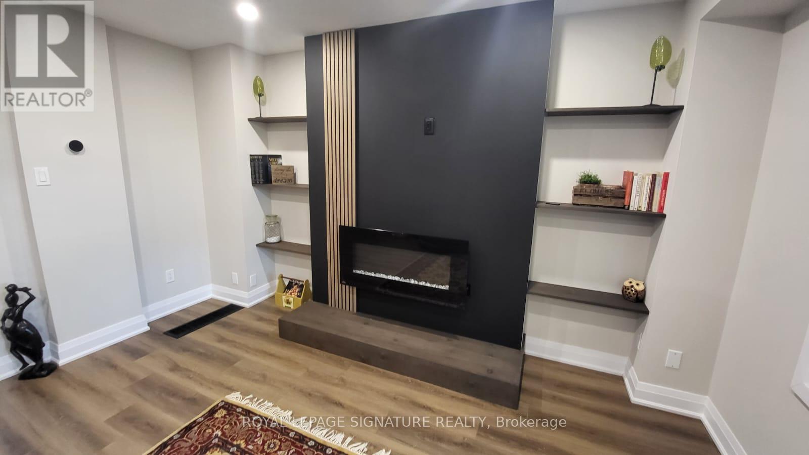 Photo 8 of 38 A 830 Westlock Road, Mississauga ON