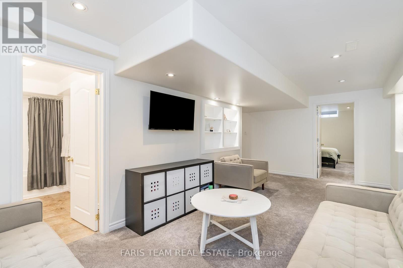 Photo 16 of 87 Truax Crescent, Essa ON