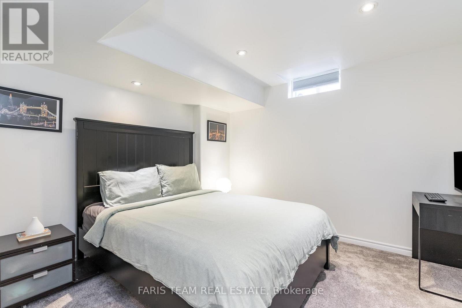 Photo 30 of 87 Truax Crescent, Essa ON
