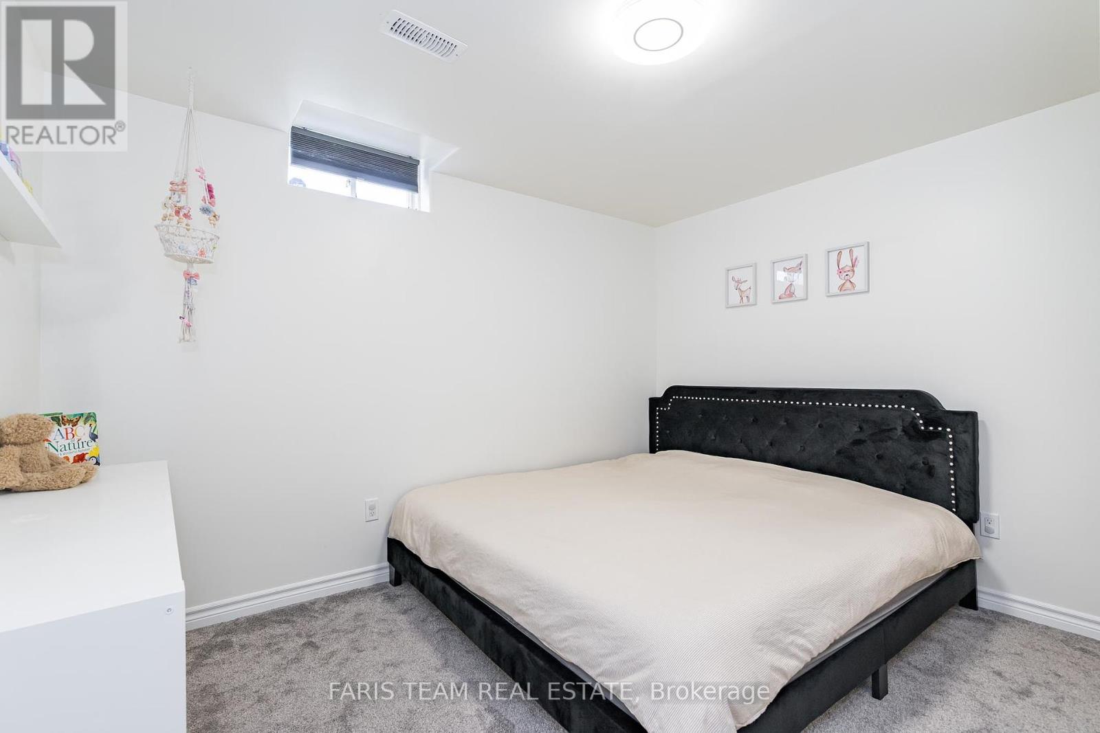 Photo 26 of 87 Truax Crescent, Essa ON