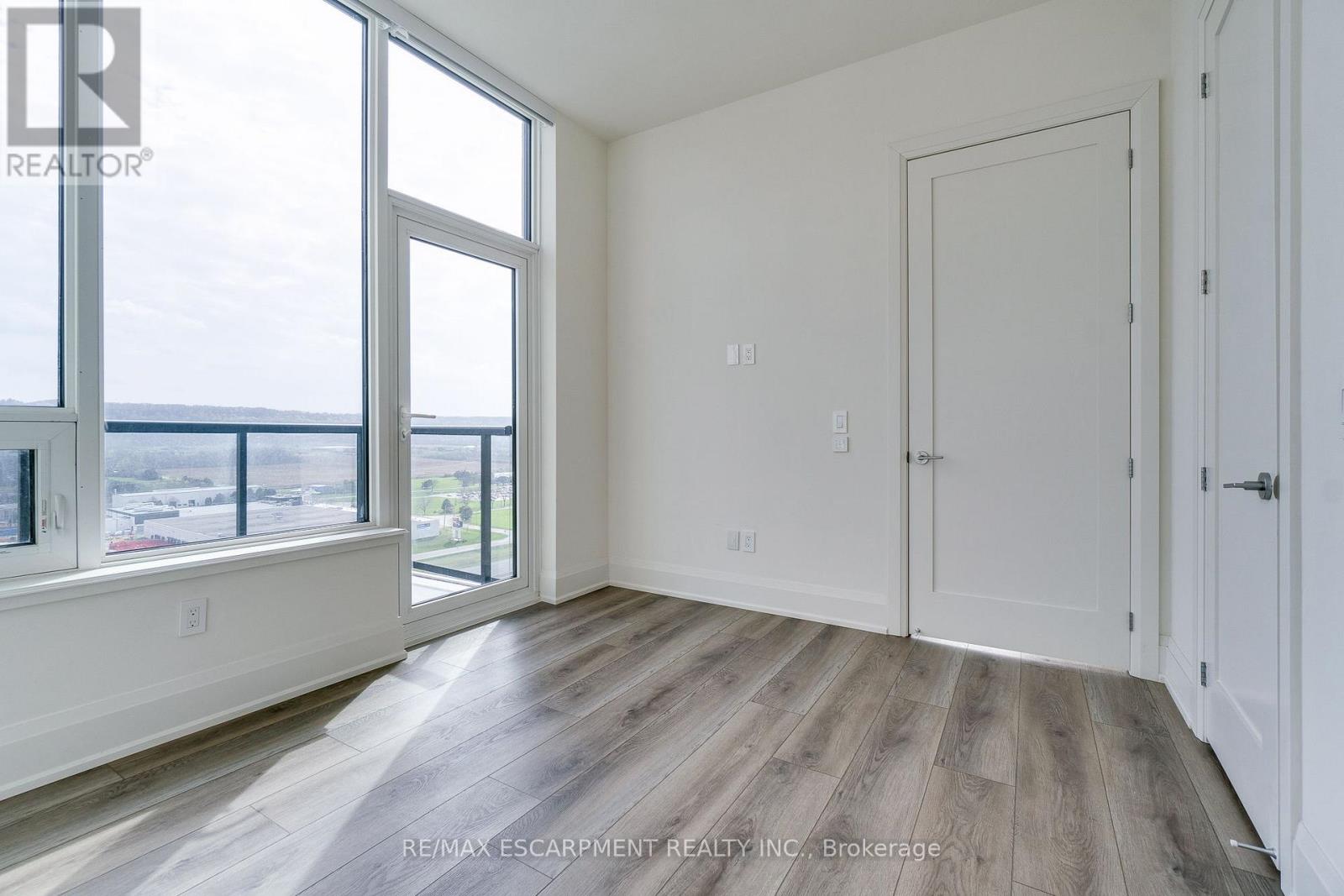 Photo 29 of 1902 385 Winston Road, Grimsby ON