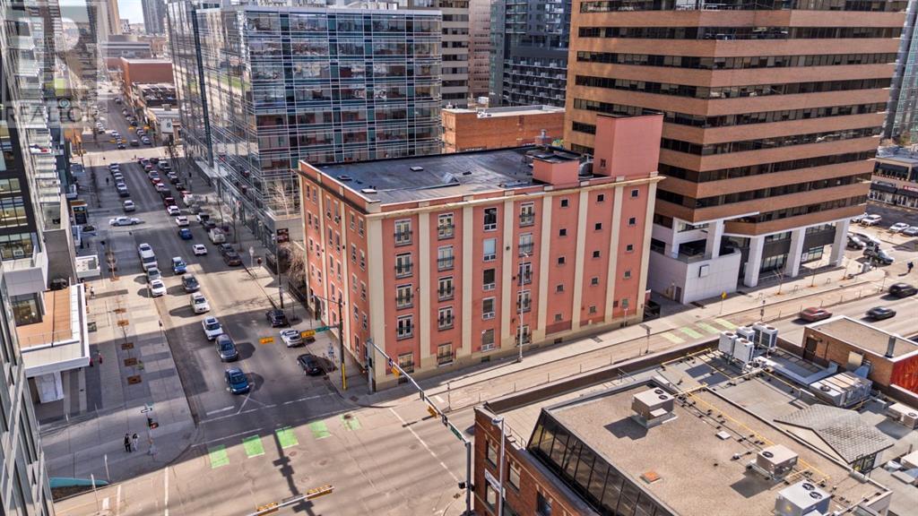 Single Family House Loft for Sale in    Avenue SW Beltline Calgary 