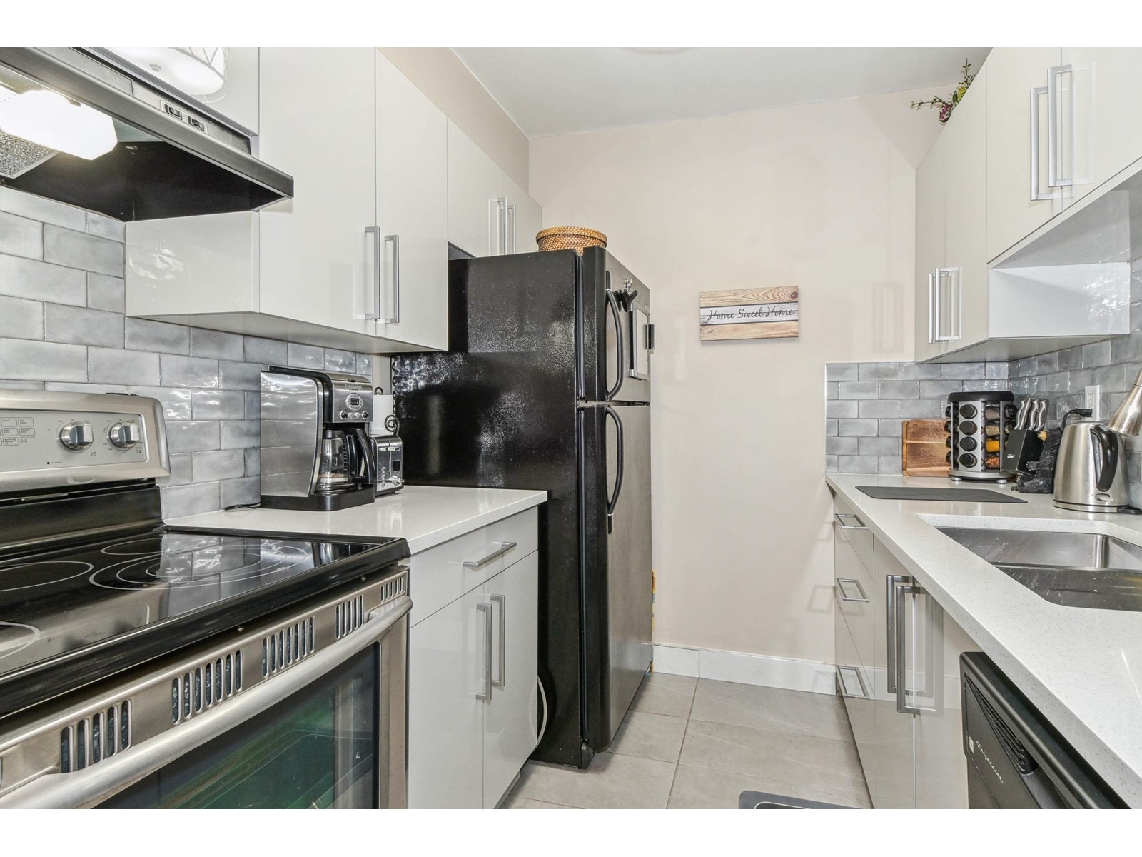 Photo 9 of 208 5700 200 Street, Langley BC