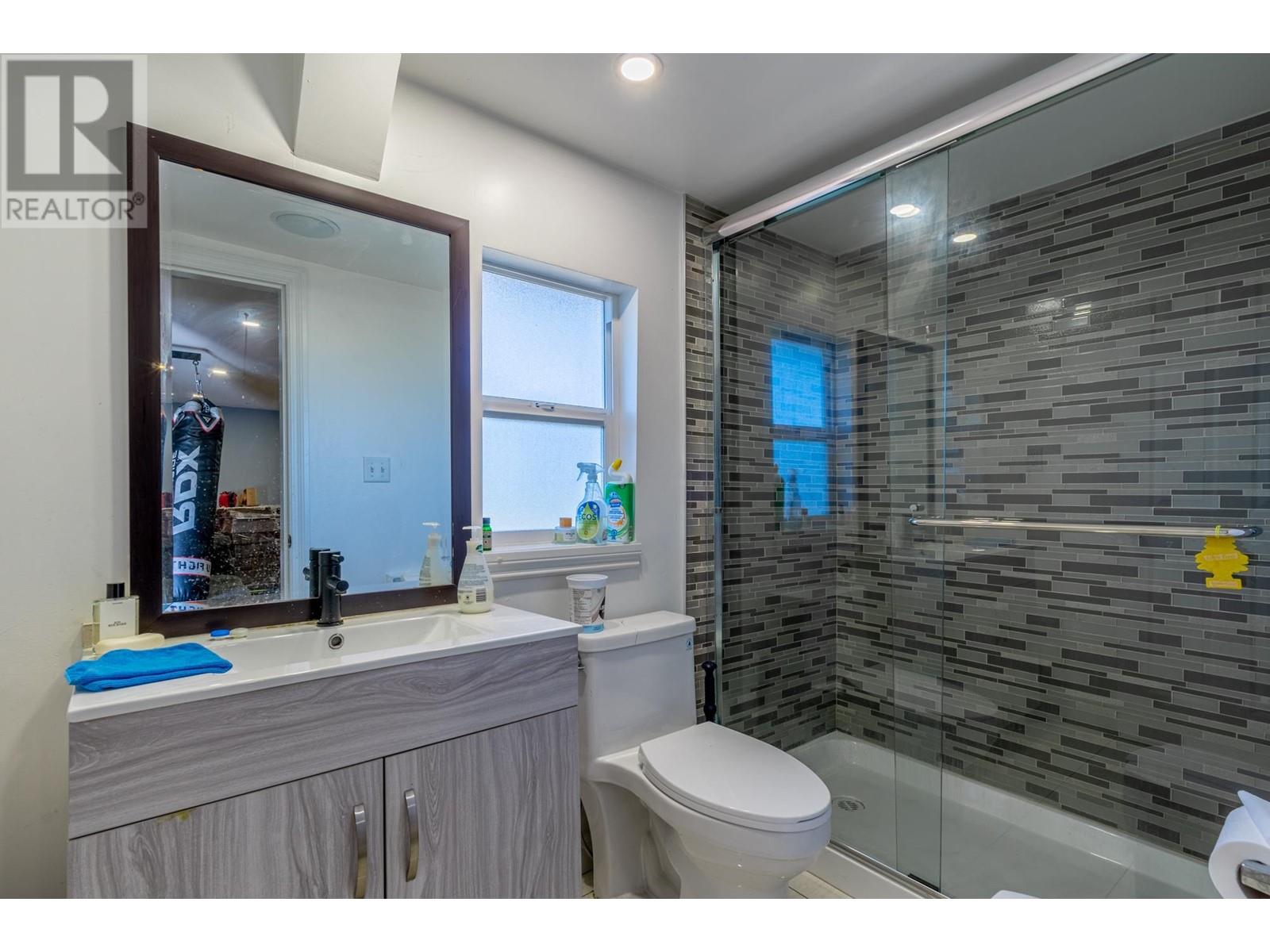 5121 112 Street, Delta