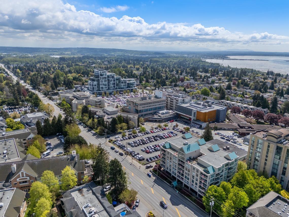 702 15466 NORTH BLUFF ROAD, White Rock real estate listing R2996599