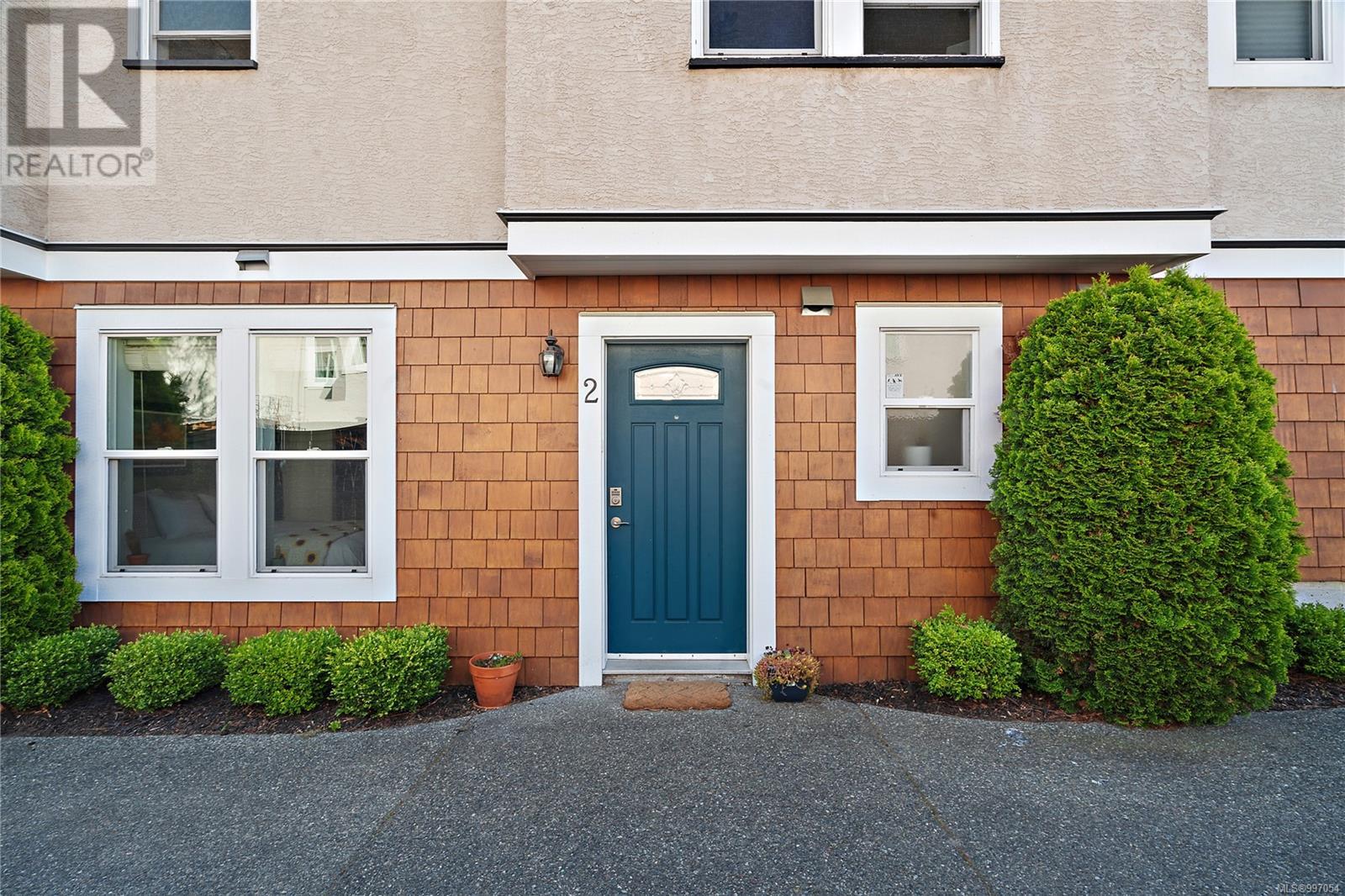 2 833 Princess Avenue, Victoria