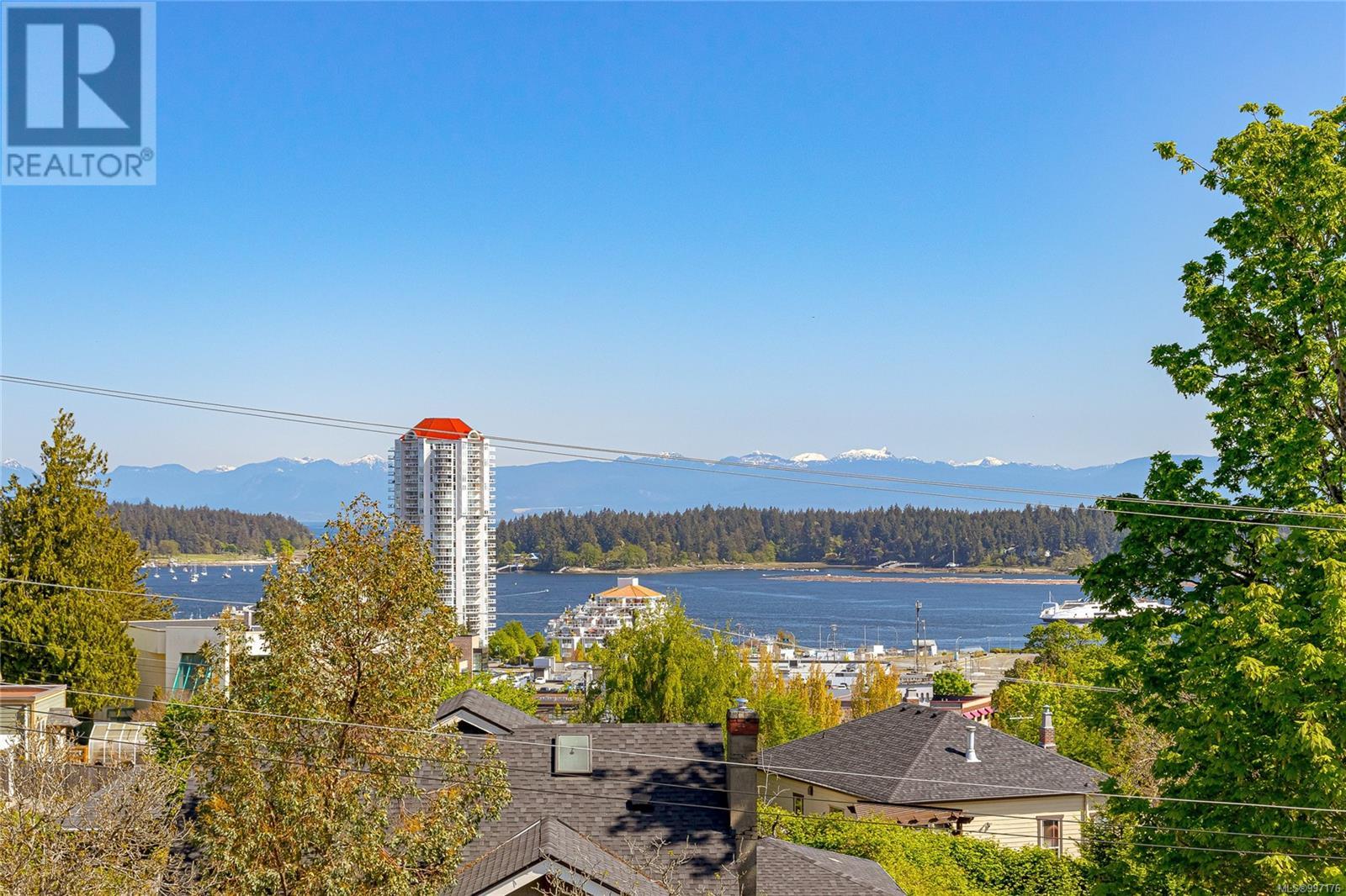 402 645 Selby St, Nanaimo