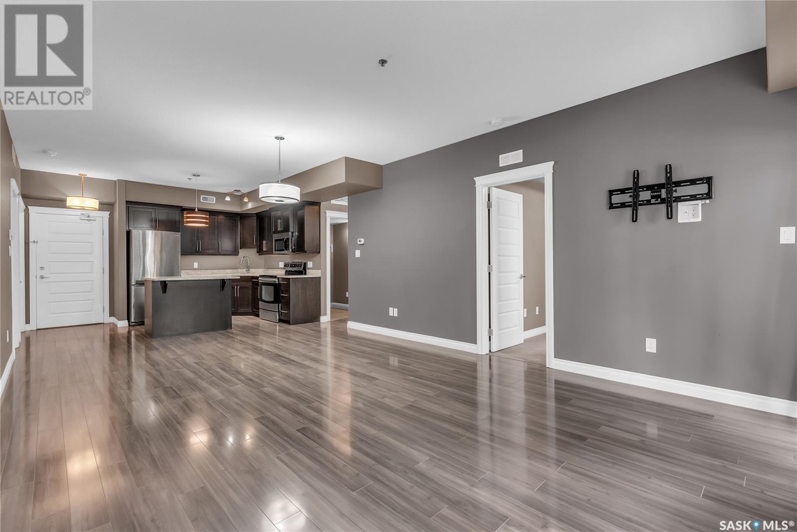 Single Family House High rise for Sale in   Nelson ROAD Saskatoon 