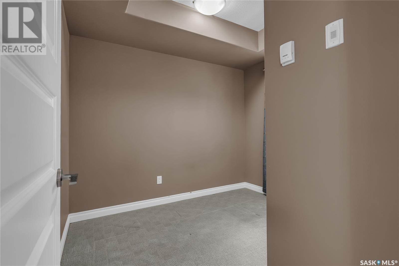 Single Family House High rise for Sale in   Nelson ROAD Saskatoon 