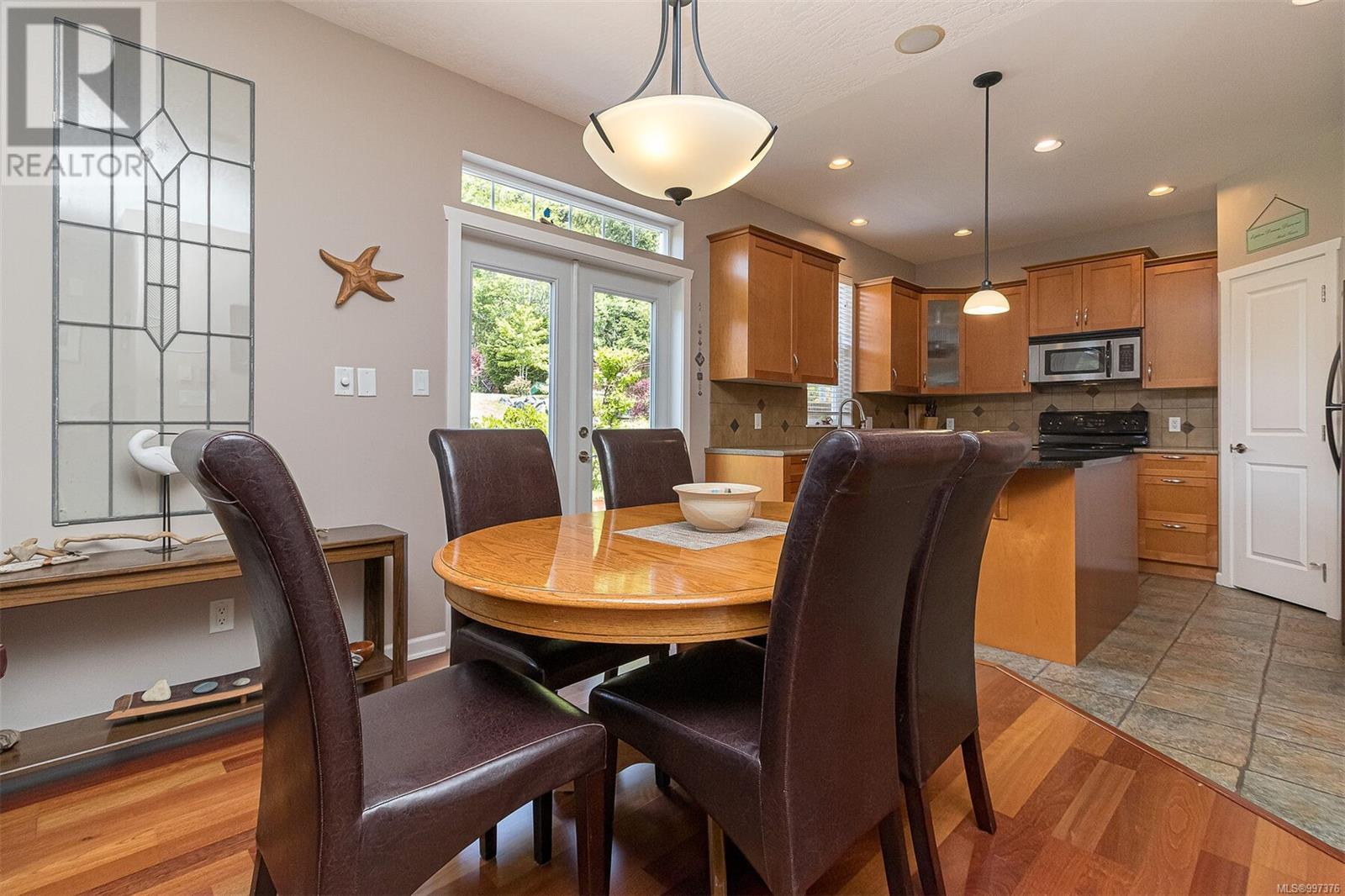  6486 Beechwood Place, Sooke