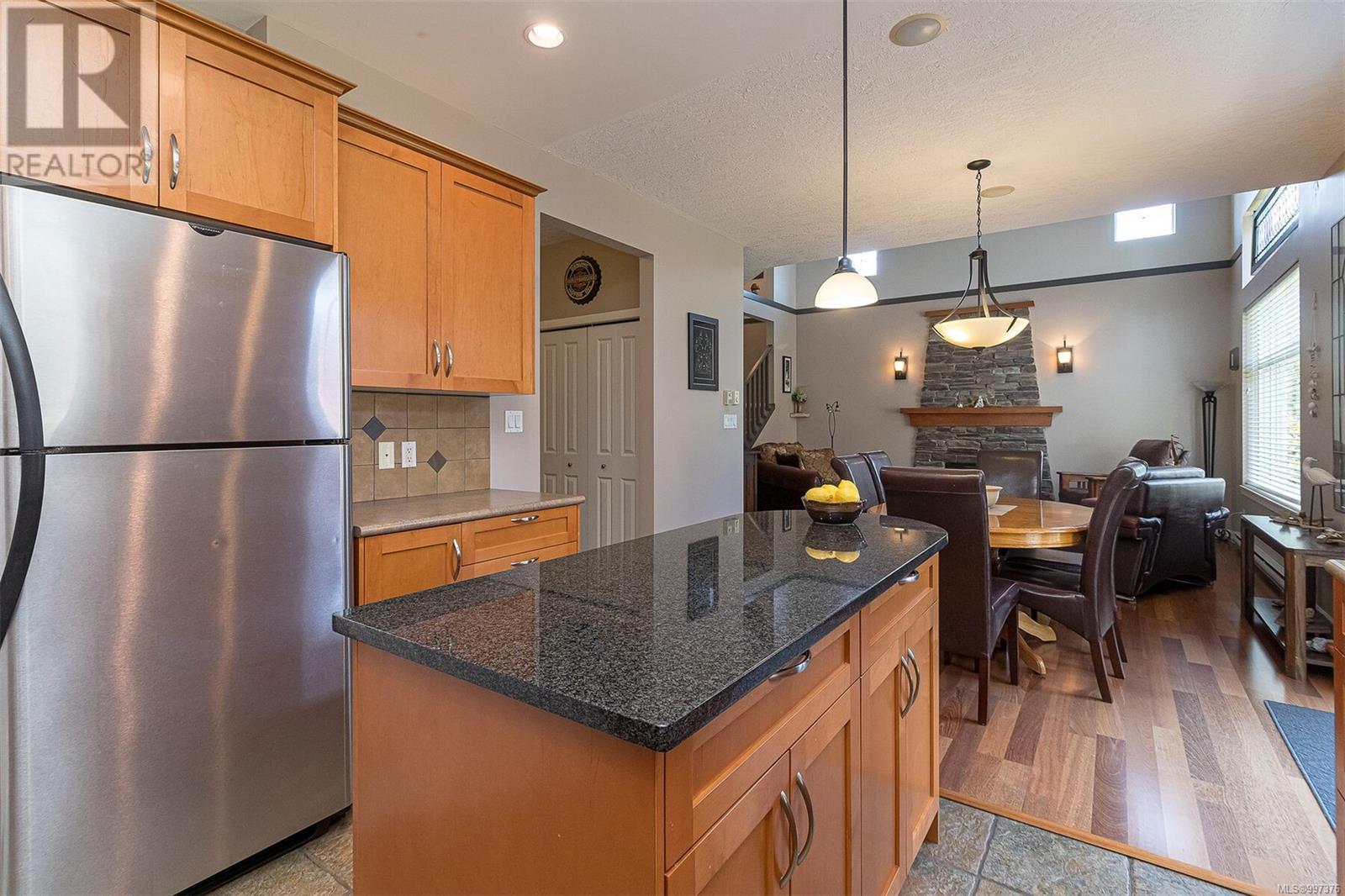  6486 Beechwood Place, Sooke