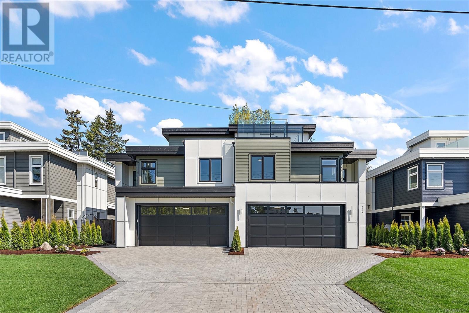 9369 Webster Place, Sidney