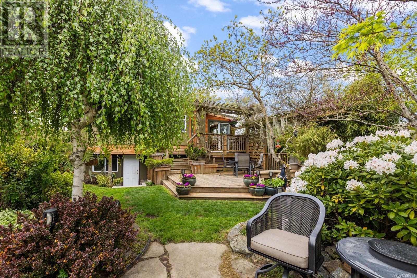  456 Obed Avenue, Saanich