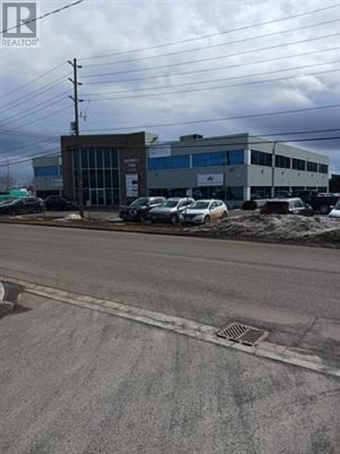 Photo 1 of 102 920 Tungsten St, Thunder Bay ON