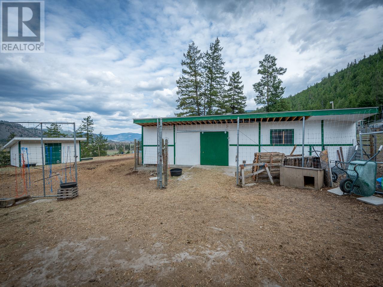 2492 TORGERSON Road, Merritt