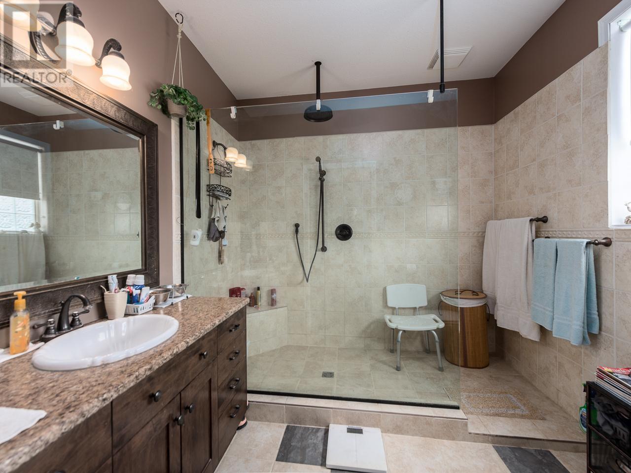 2492 TORGERSON Road, Merritt