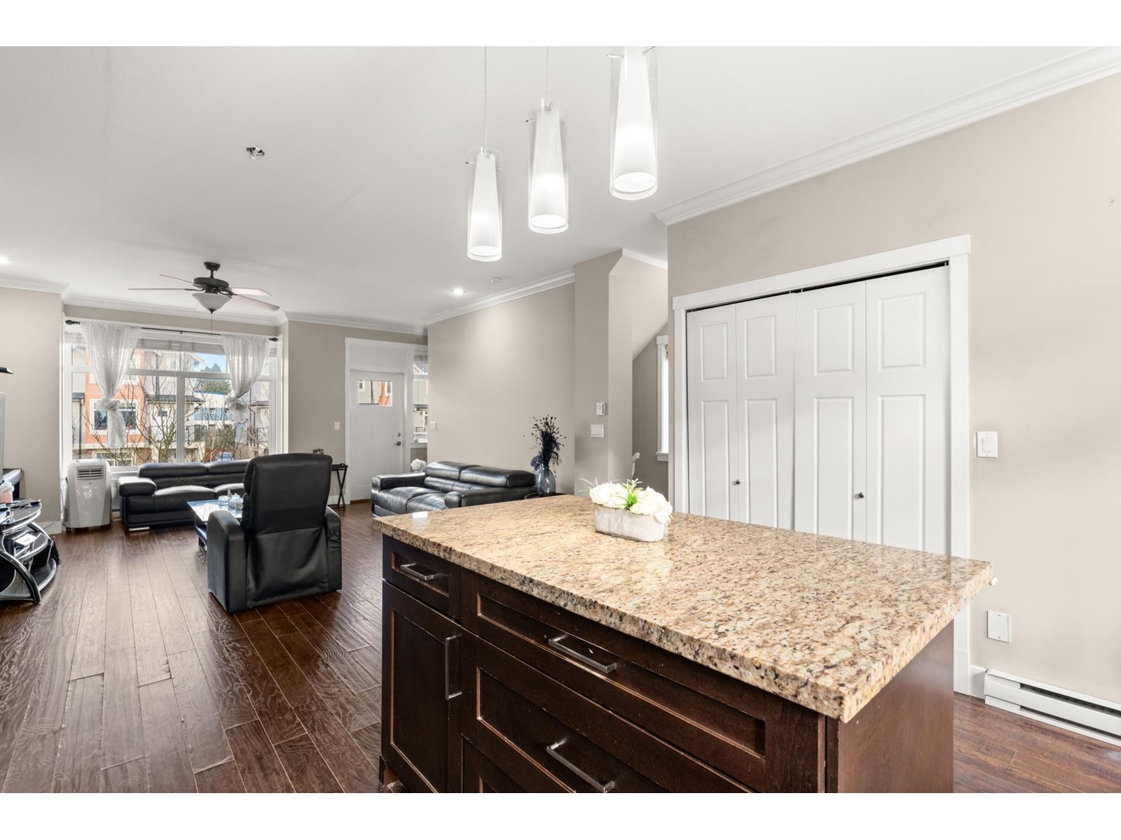 12 12092 70 AVENUE, Surrey real estate listing R2997161