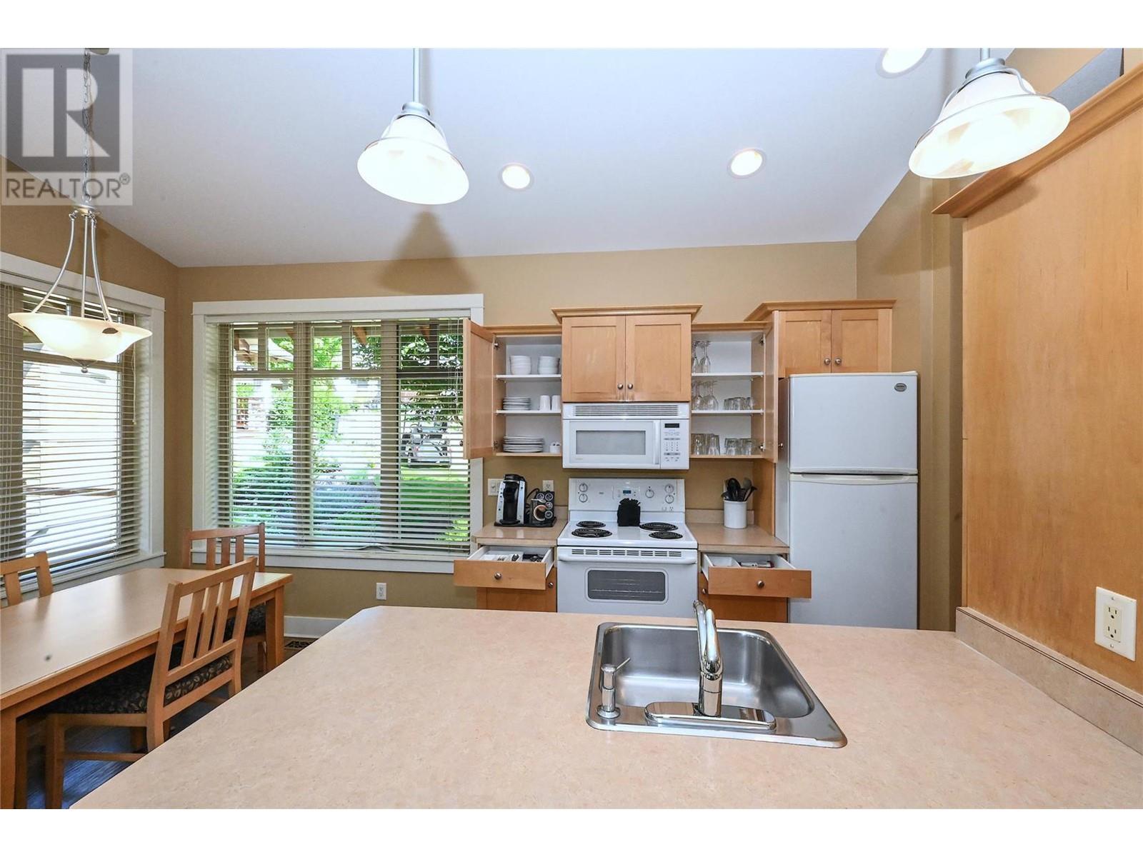 43 251 Predator Ridge Drive, Vernon