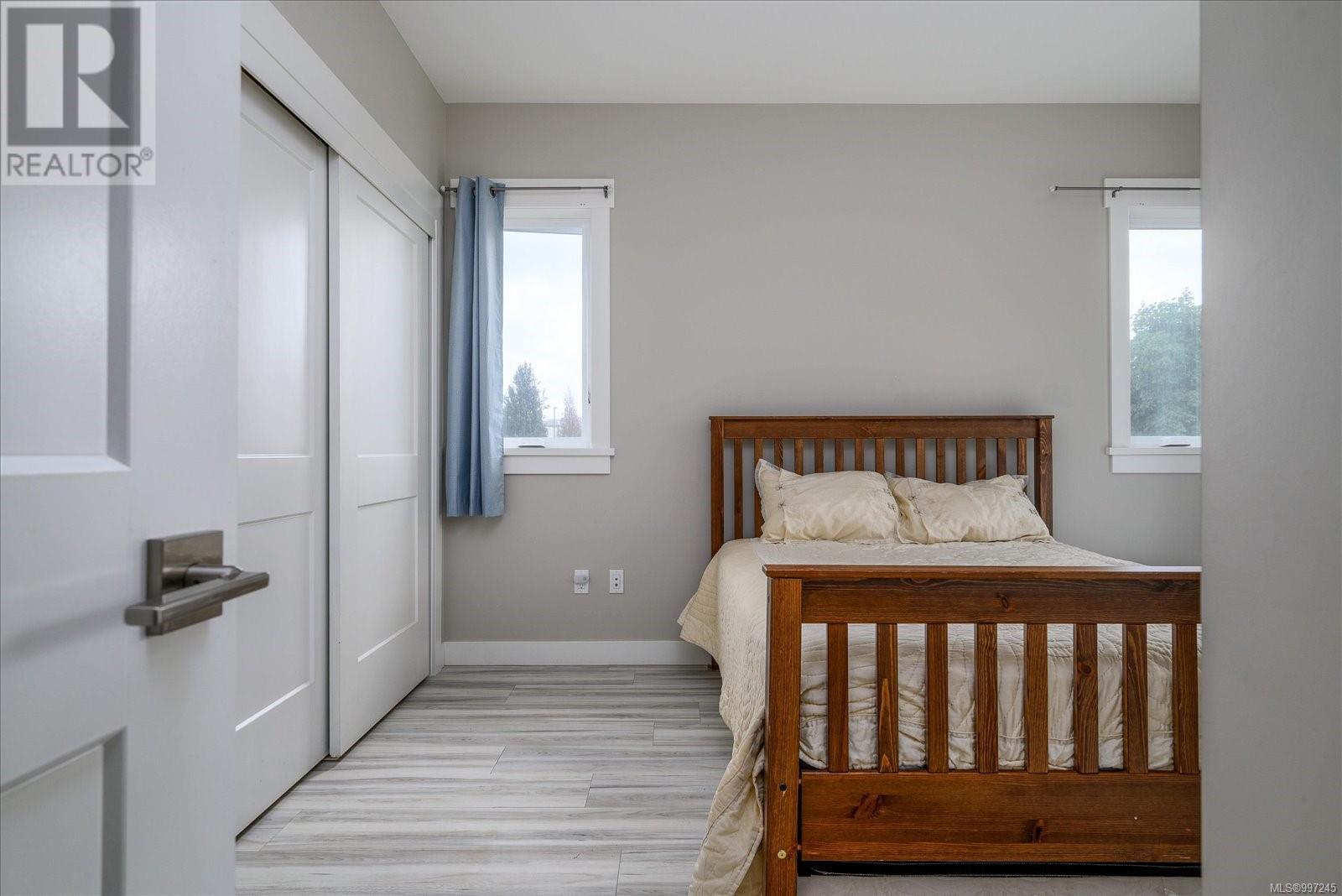 104 Lee Ave, Parksville real estate listing 997245