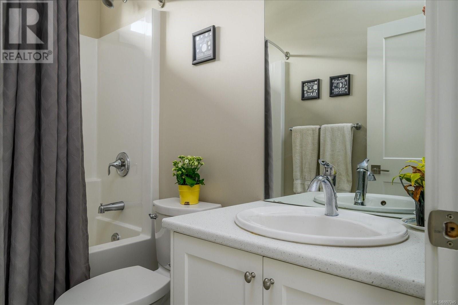 104 Lee Ave, Parksville real estate listing 997245