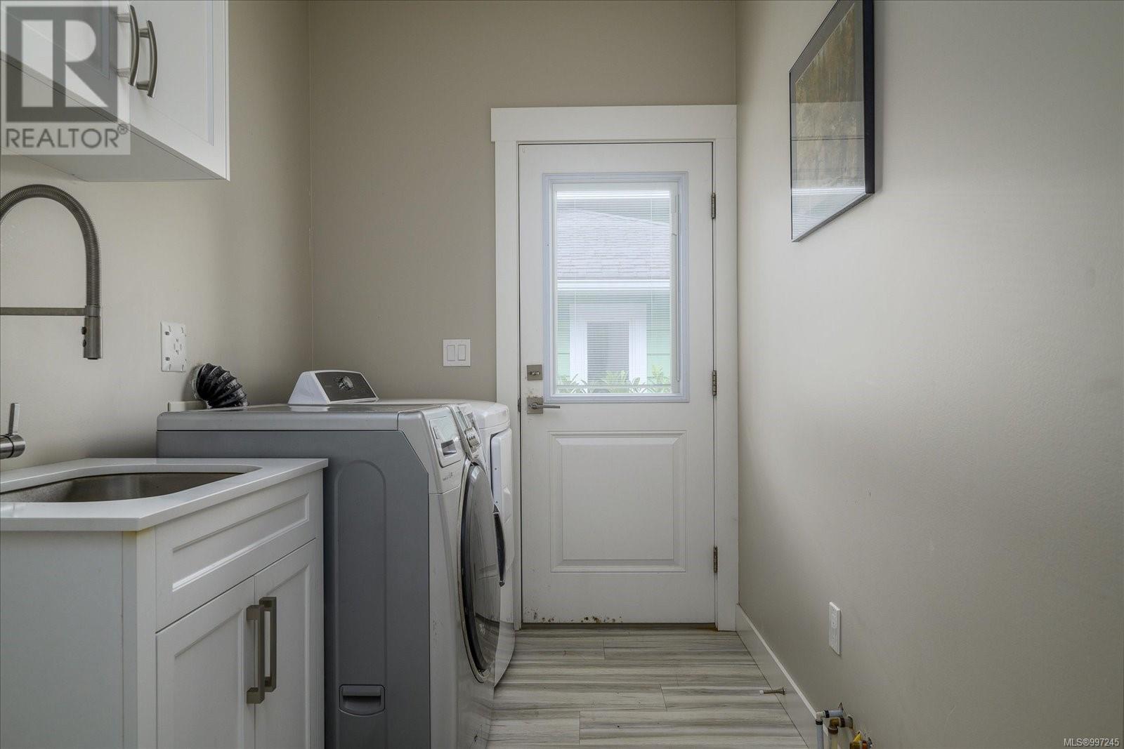 104 Lee Ave, Parksville real estate listing 997245