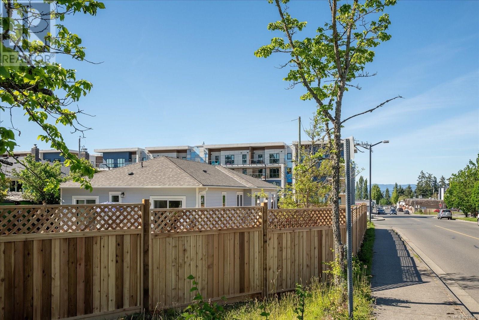 104 Lee Ave, Parksville real estate listing 997245