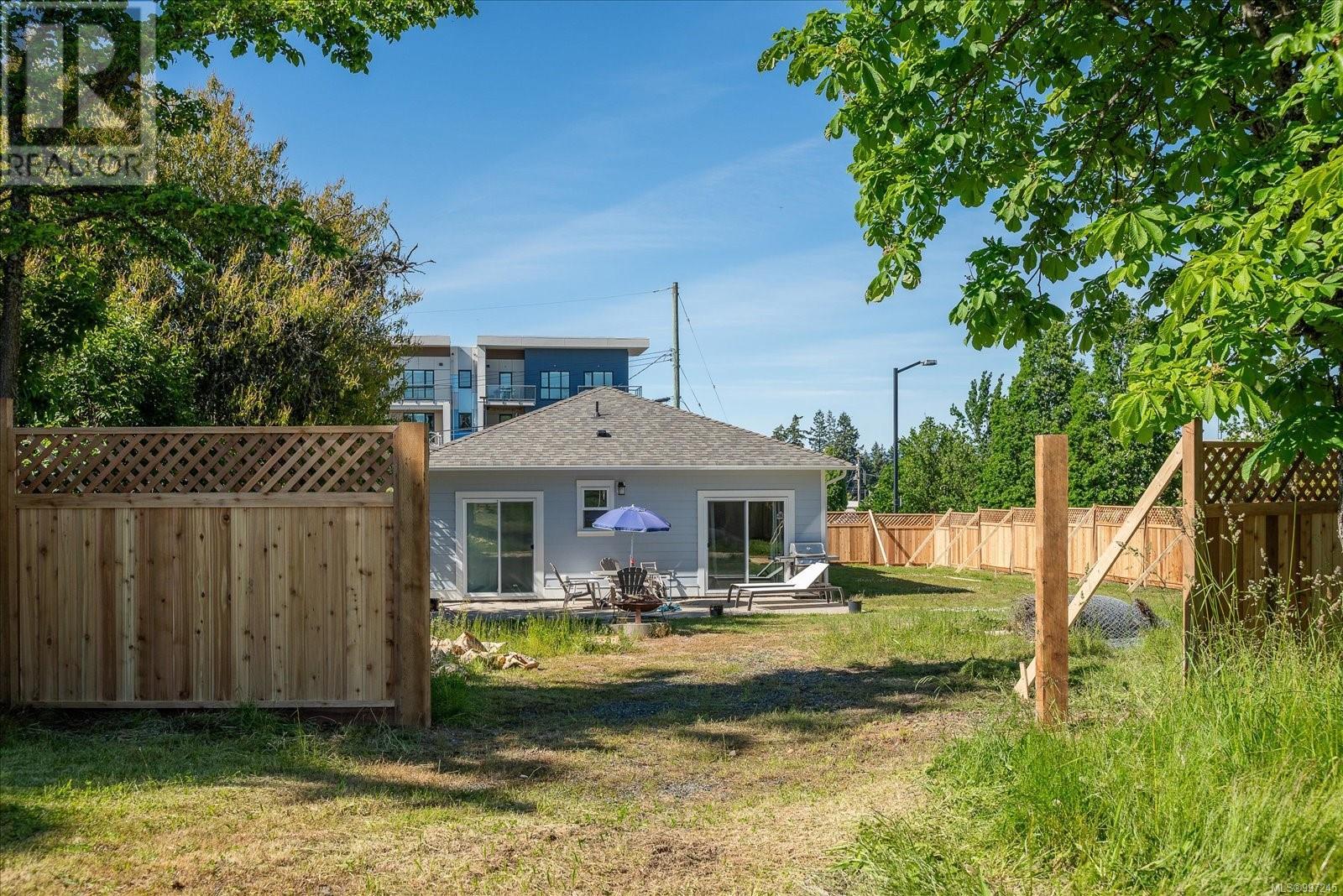104 Lee Ave, Parksville real estate listing 997245