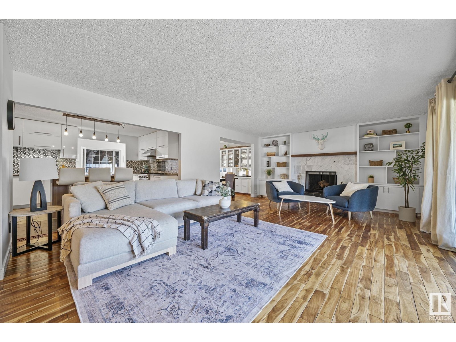 9015 140 ST NW, Edmonton