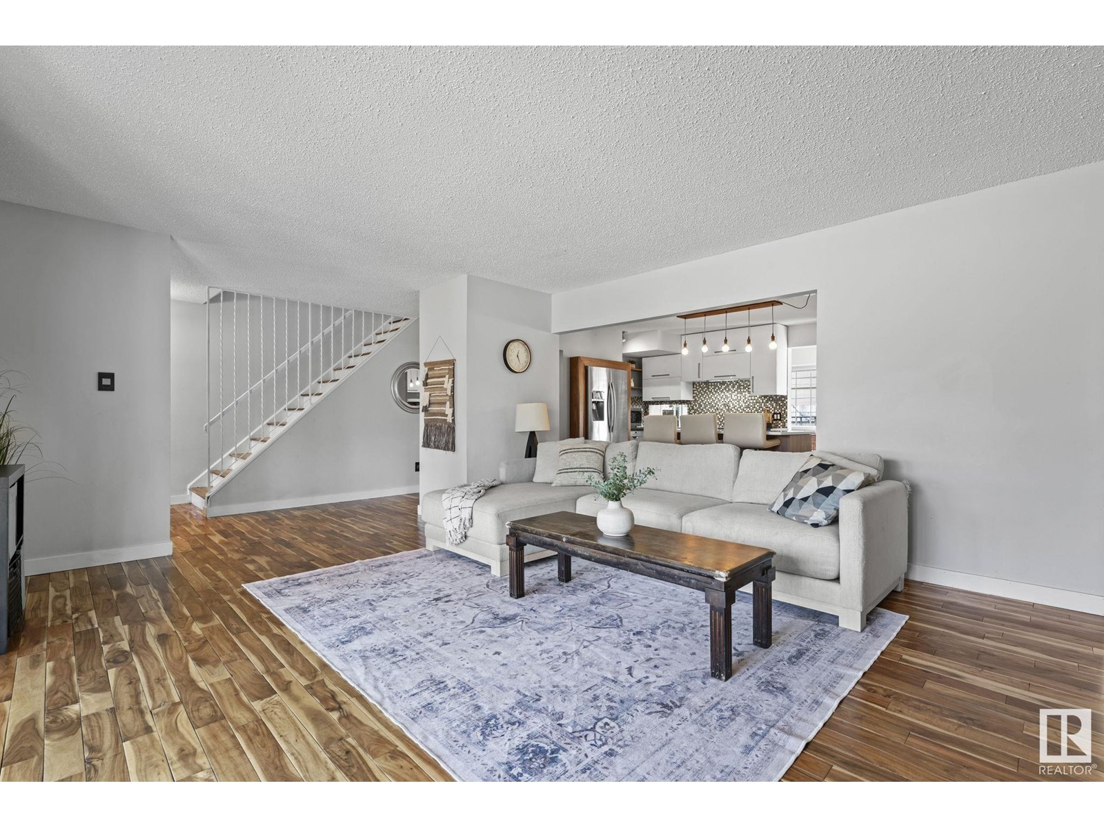 9015 140 ST NW, Edmonton