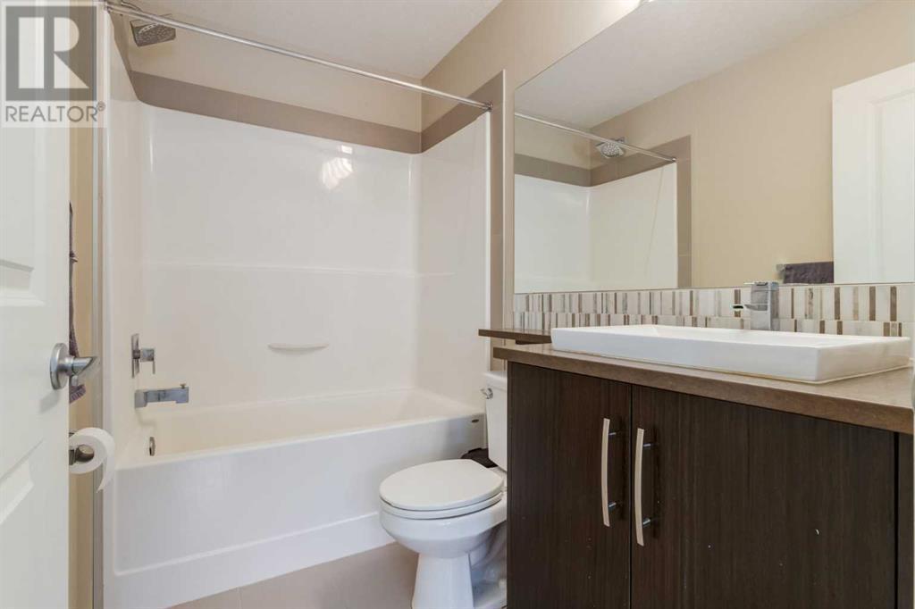 Single Family House for Sale in  Ascot Circle SW Aspen Woods Calgary 