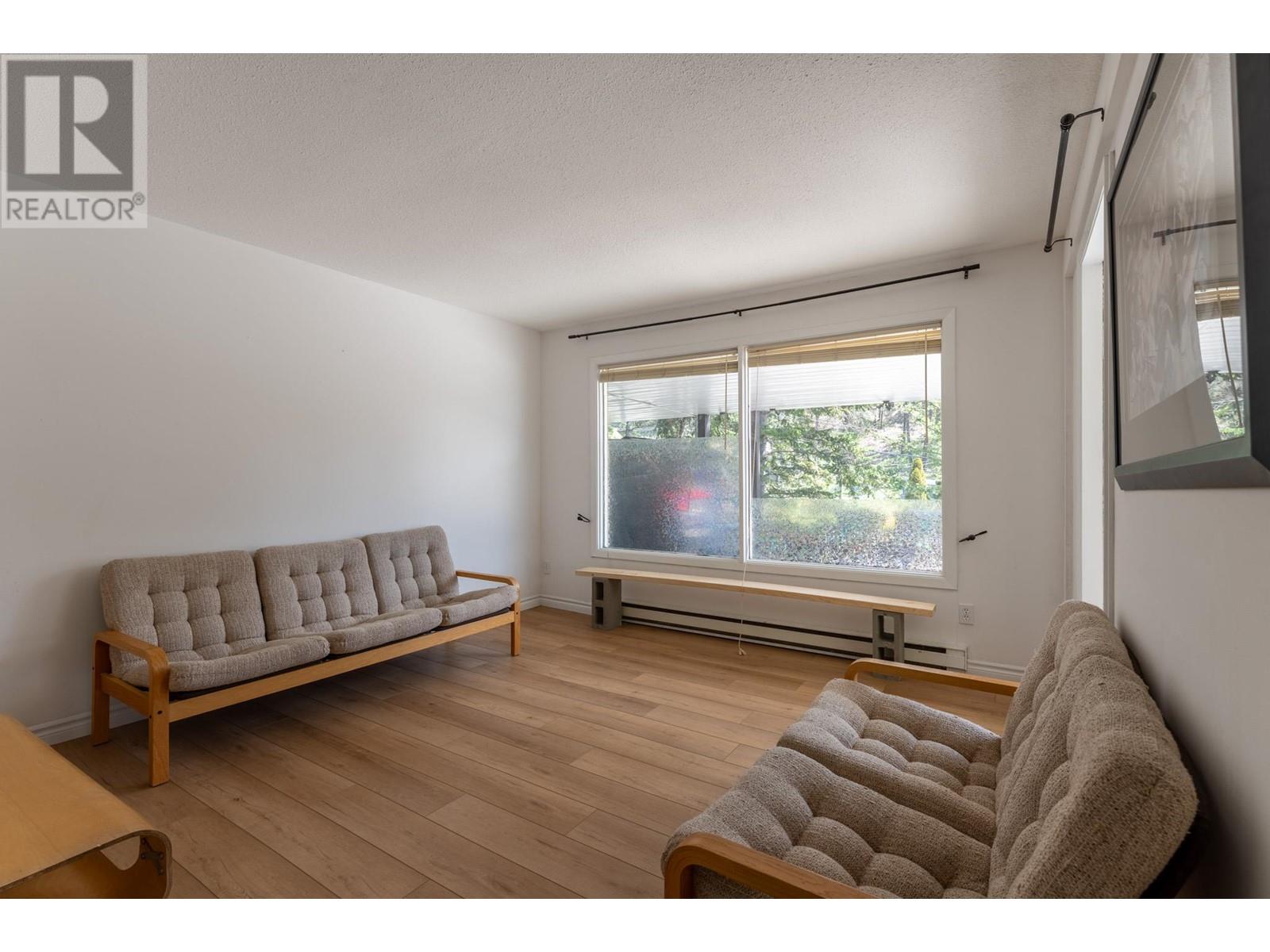  400 Clifton Road, Kelowna