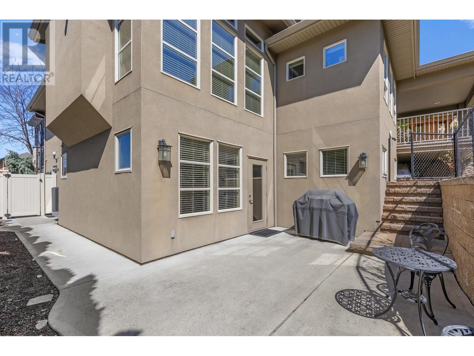 2516 Selkirk Drive, Kelowna