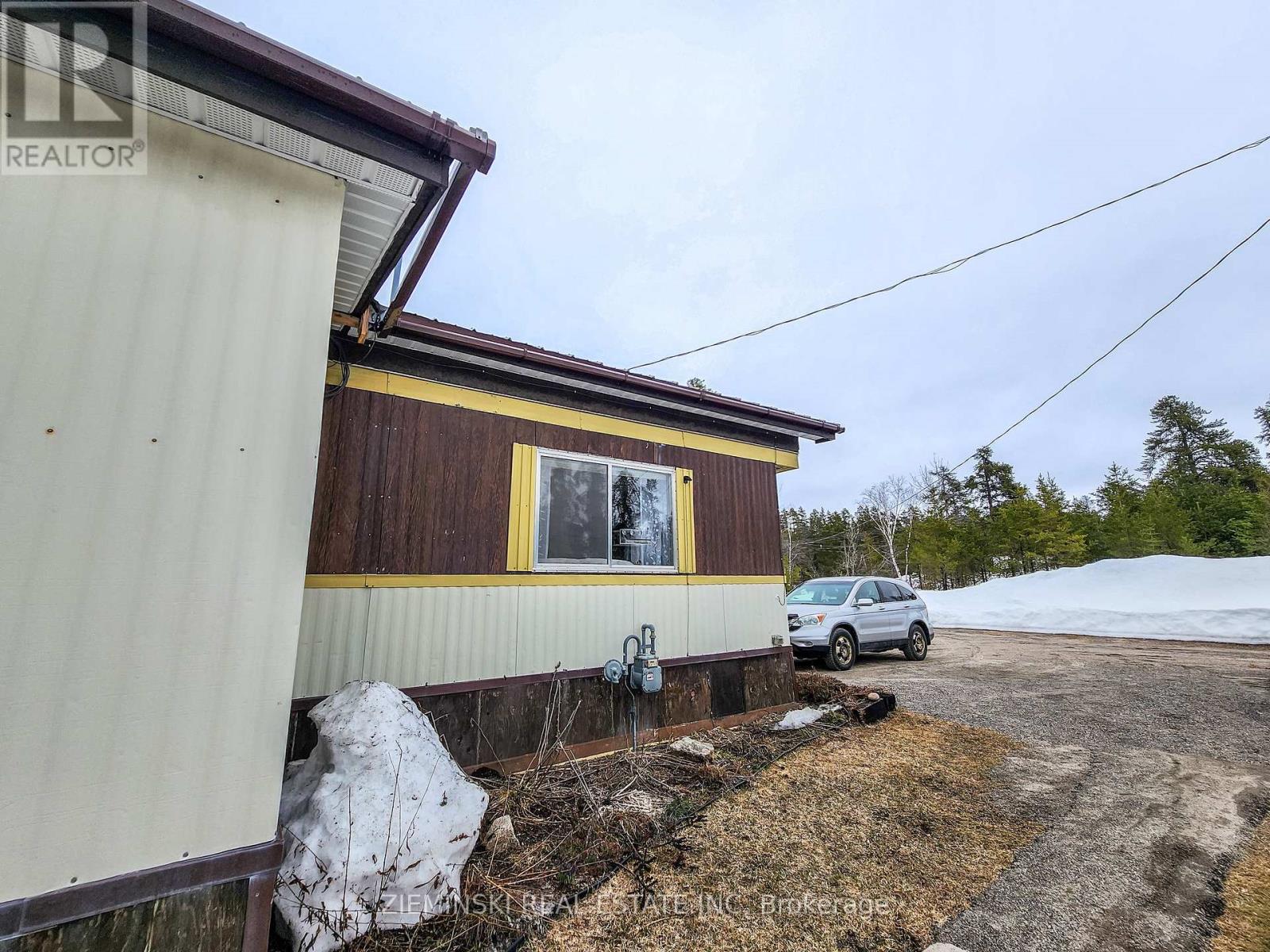 Photo 34 of 9 8885 11 Highway, Iroquois Falls ON