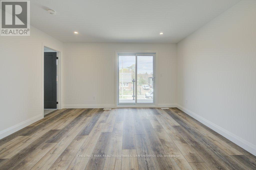 Photo 34 of 573 Guelph Street, Kitchener ON