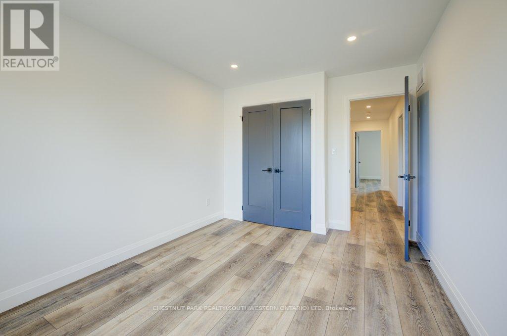 Photo 36 of 573 Guelph Street, Kitchener ON