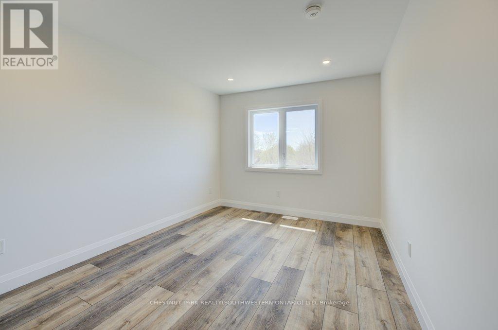 Photo 29 of 573 Guelph Street, Kitchener ON