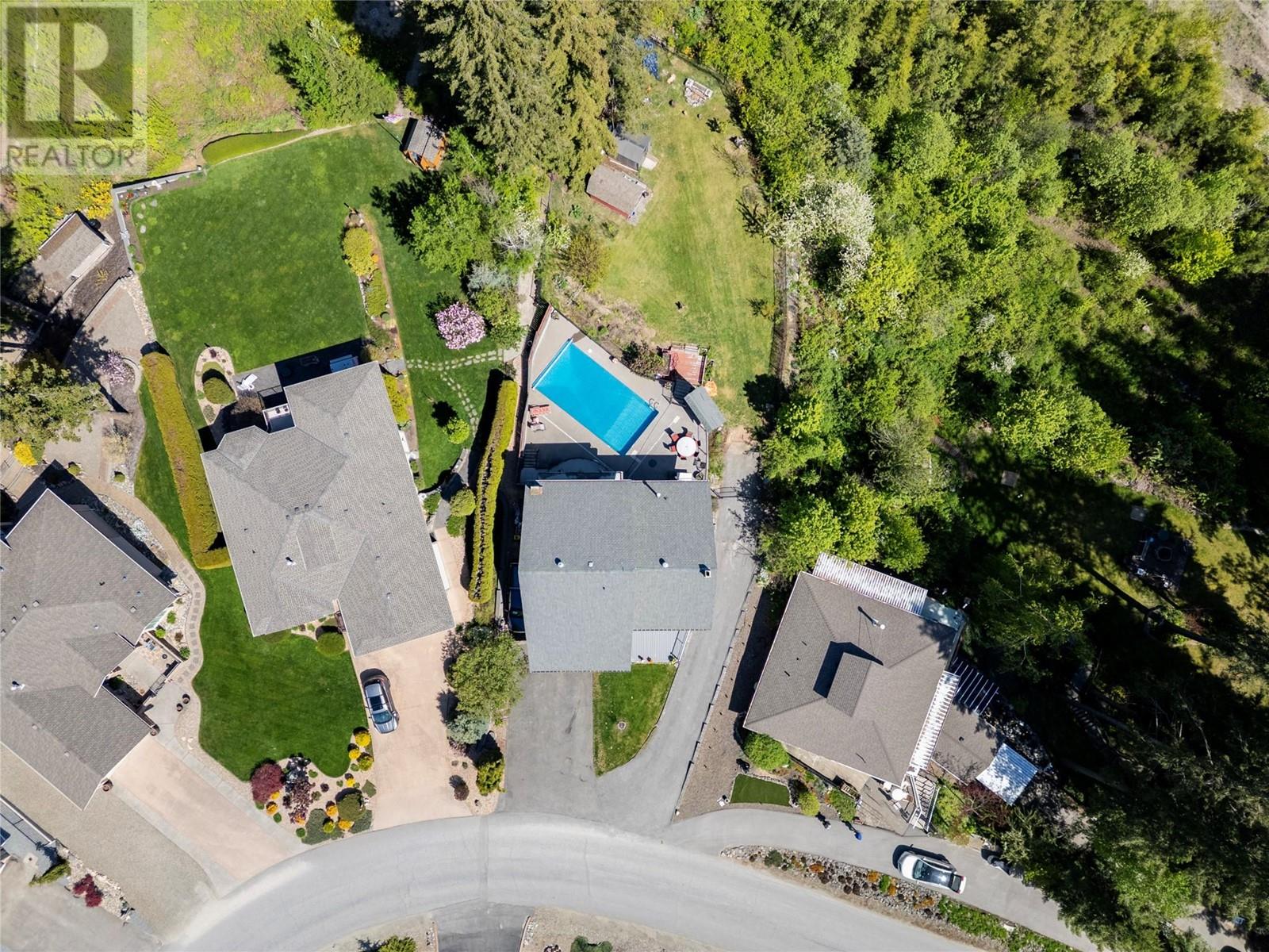 Photo 45 of 2617 Golf Course Drive, Blind Bay BC